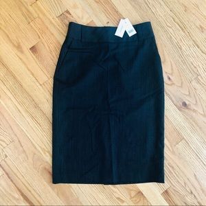 NWT Banana Republic charcoal gray pencil skirt